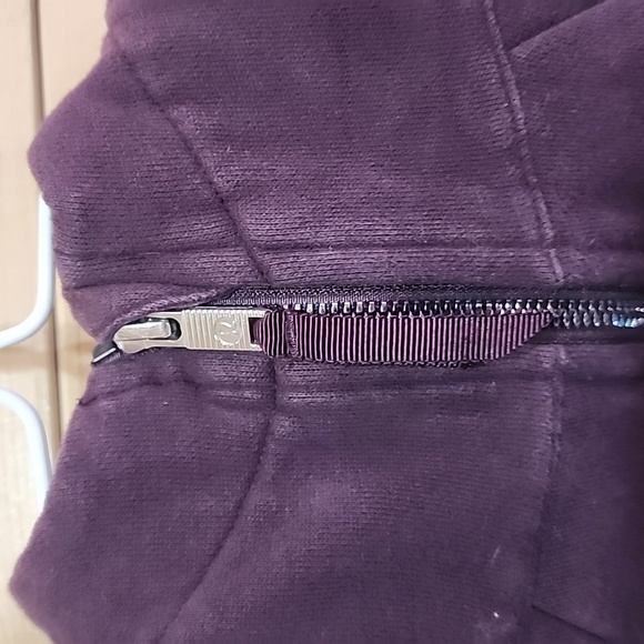 Lululemon Purple Scuba Hoodie Size 4 Women's - Picture 5 of 9